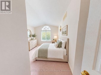17 SUMAC TERRACE Belleville (Belleville Ward) Ontario photo 17