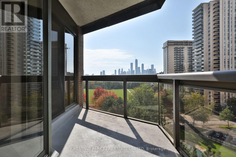 805 - 70 ROSEHILL AVENUE, Toronto (Rosedale-Moore Park), Ontario, M4T2W7