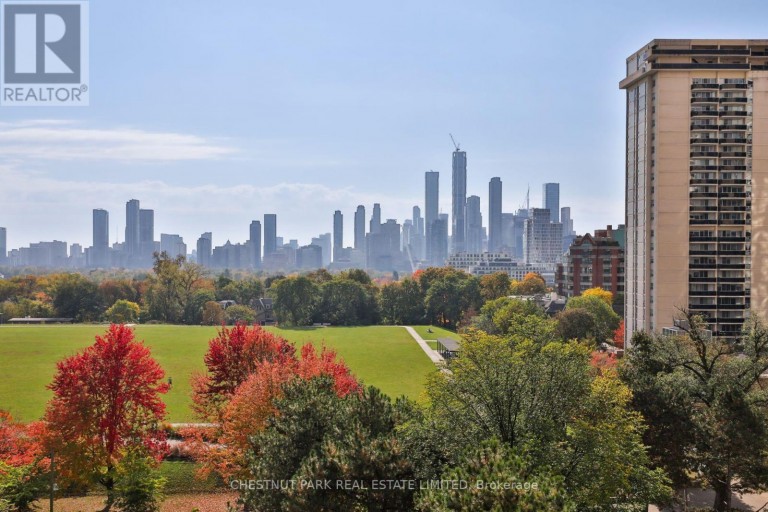 805 - 70 ROSEHILL AVENUE, Toronto (Rosedale-Moore Park), Ontario, M4T2W7