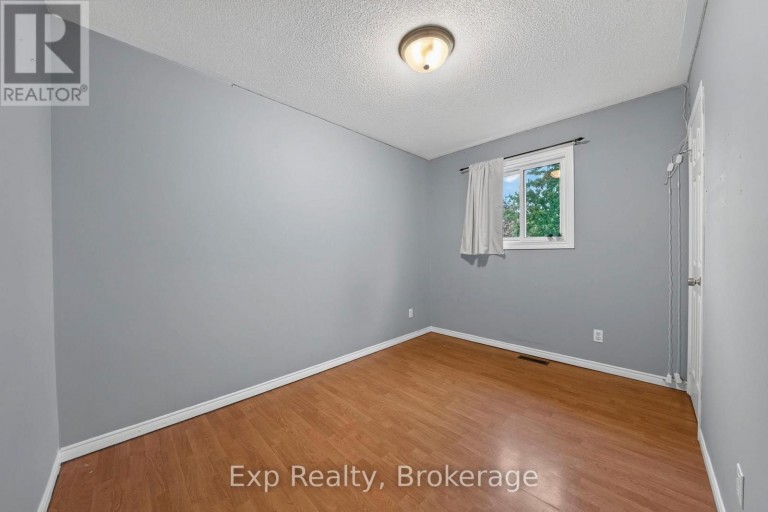 4 HARBOURVIEW CRESCENT, Prince Edward County (Wellington Ward), Ontario, K0K3L0