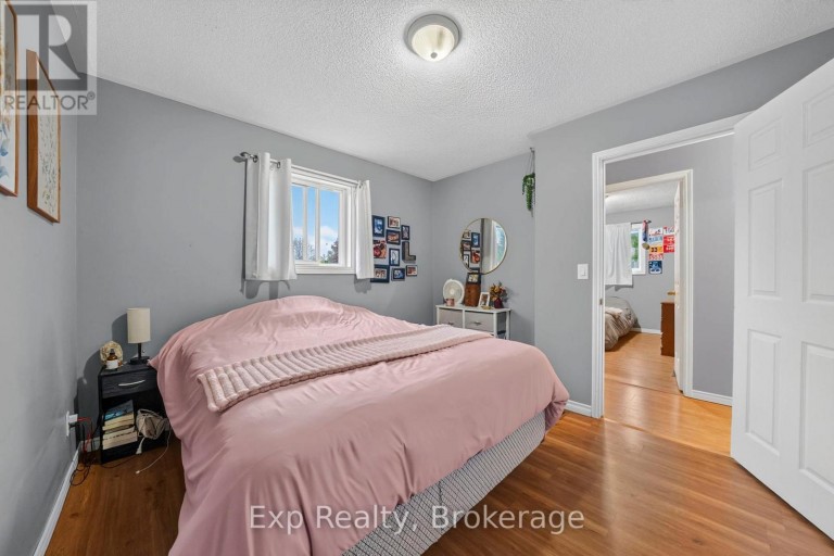4 HARBOURVIEW CRESCENT, Prince Edward County (Wellington Ward), Ontario, K0K3L0