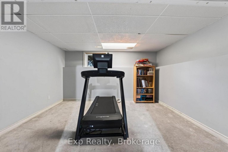 4 HARBOURVIEW CRESCENT, Prince Edward County (Wellington Ward), Ontario, K0K3L0
