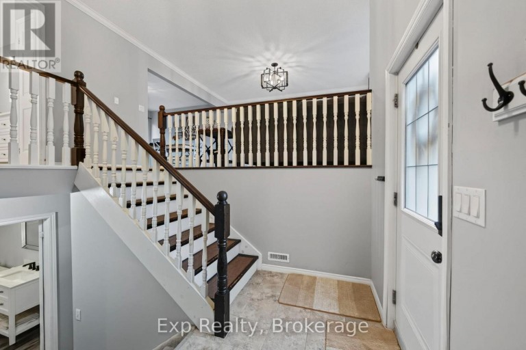 4 HARBOURVIEW CRESCENT, Prince Edward County (Wellington Ward), Ontario, K0K3L0