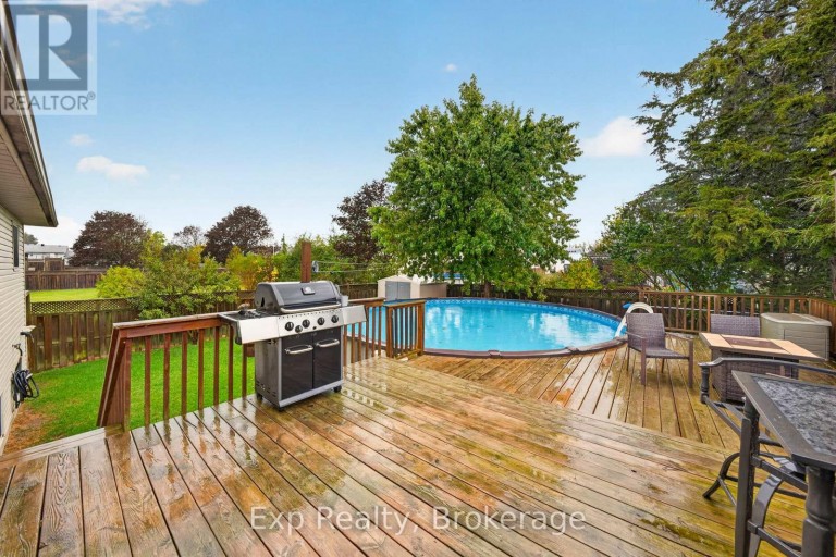 4 HARBOURVIEW CRESCENT, Prince Edward County (Wellington Ward), Ontario, K0K3L0