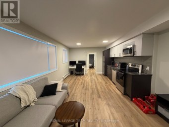 B06 - 1305 SUMMERVILLE AVENUE Ottawa Ontario photo 4