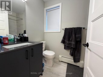 B06 - 1305 SUMMERVILLE AVENUE Ottawa Ontario photo 6