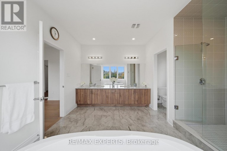 211 STORMONT TRAIL, Vaughan (Vellore Village), Ontario, L4H4P6