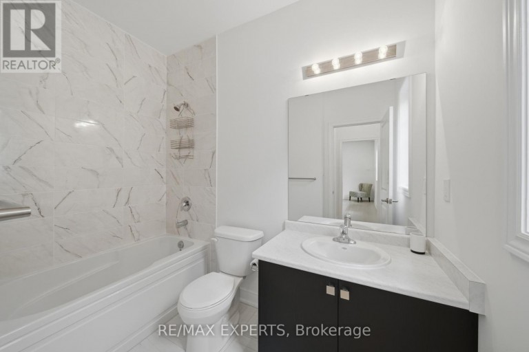 211 STORMONT TRAIL, Vaughan (Vellore Village), Ontario, L4H4P6