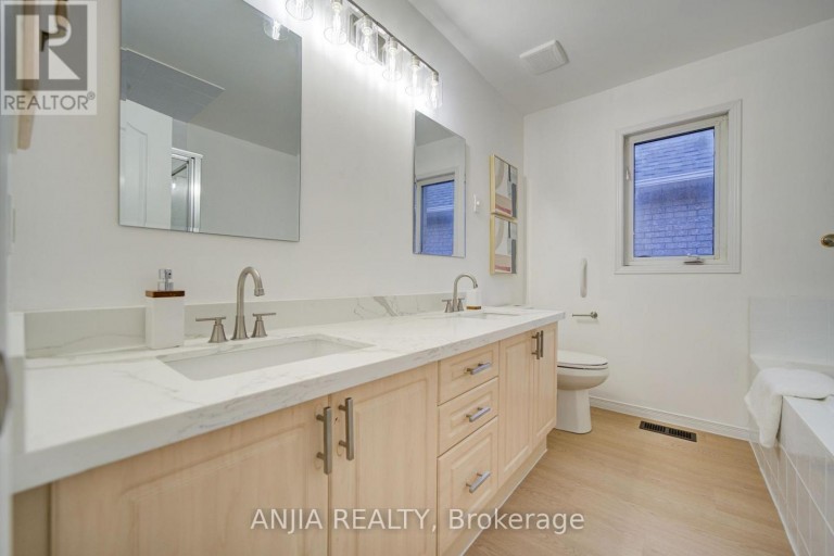 173 RUSSELL JARVIS DRIVE, Markham (Legacy), Ontario, L3S4L3