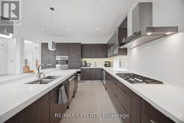 1527 GLENHILL CRESCENT, Mississauga (Lorne Park), Ontario, L5H3C4