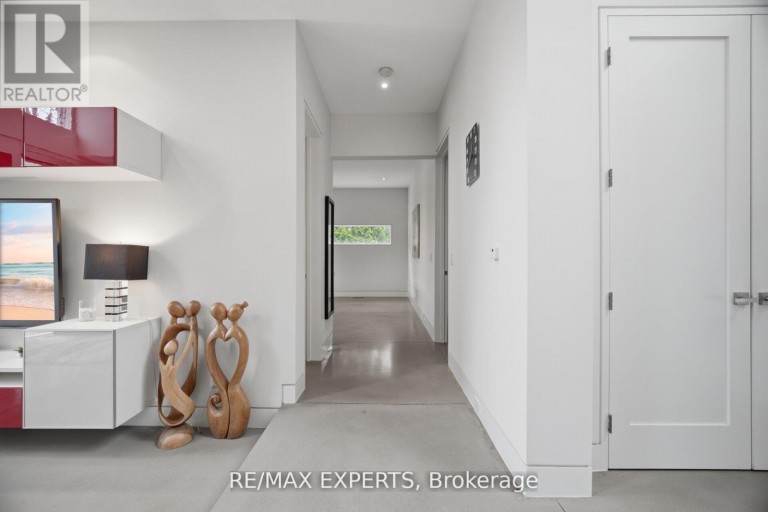 1527 GLENHILL CRESCENT, Mississauga (Lorne Park), Ontario, L5H3C4