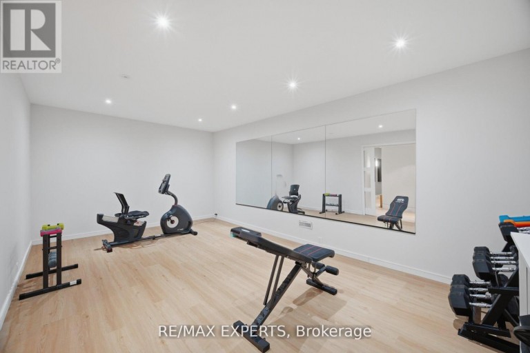 1527 GLENHILL CRESCENT, Mississauga (Lorne Park), Ontario, L5H3C4