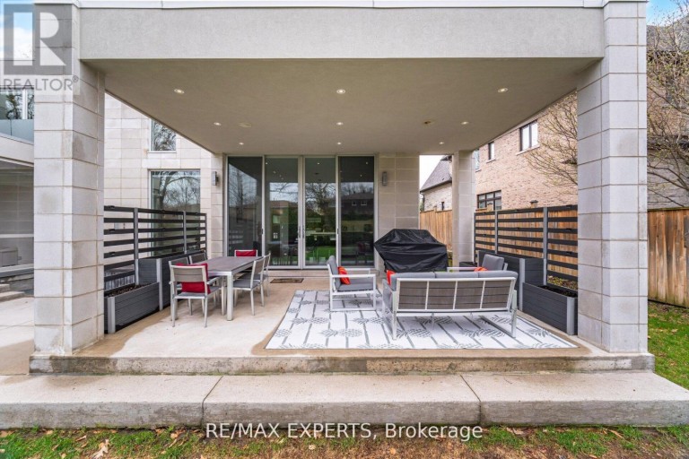 1527 GLENHILL CRESCENT, Mississauga (Lorne Park), Ontario, L5H3C4