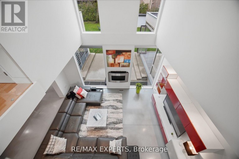 1527 GLENHILL CRESCENT, Mississauga (Lorne Park), Ontario, L5H3C4