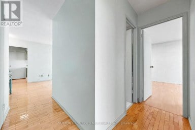 1901 - 5 PARKWAY FOREST DRIVE Toronto (Henry Farm) Ontario photo 15