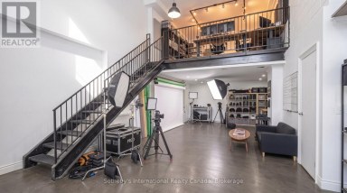 122 - 401 LOGAN AVENUE Toronto (South Riverdale) Ontario photo 1