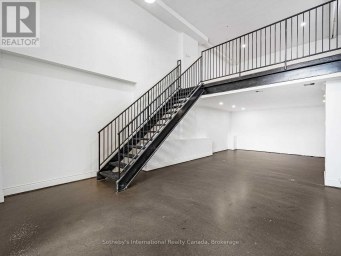 122 - 401 LOGAN AVENUE Toronto (South Riverdale) Ontario photo 2