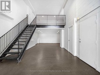 122 - 401 LOGAN AVENUE Toronto (South Riverdale) Ontario photo 3
