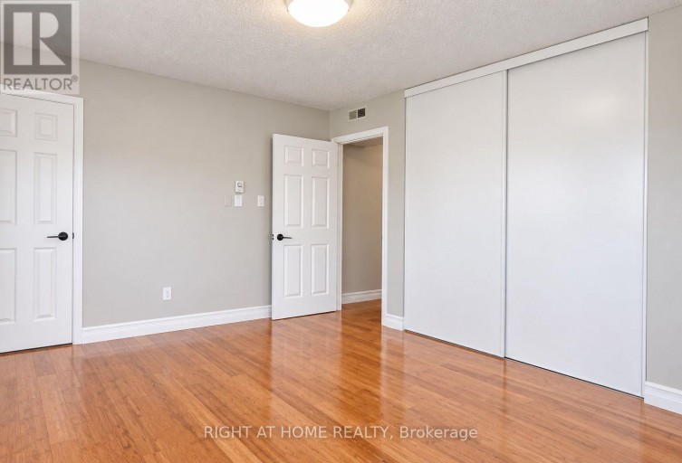 56 - 508 ESSA ROAD, Barrie (Holly), Ontario, L0M1A0