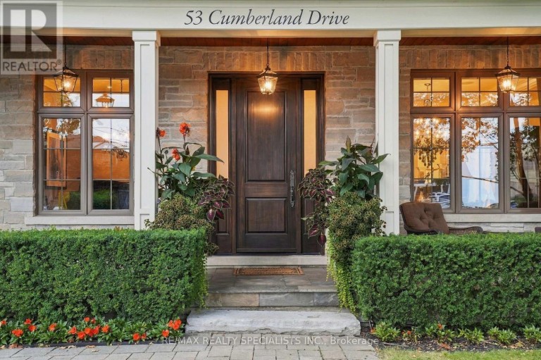 53 CUMBERLAND DRIVE, Mississauga (Port Credit), Ontario, L5G3N1