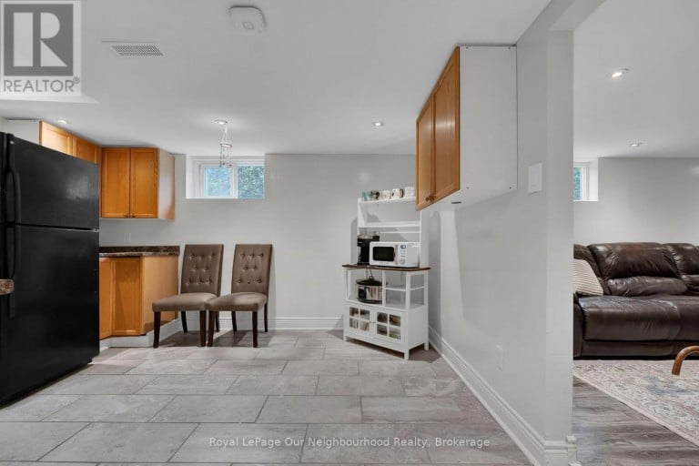 312 GIBBONS STREET, Oshawa (McLaughlin), Ontario, L1J4Y8