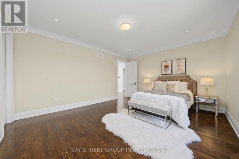 168 HIGHGATE AVENUE, Toronto (Willowdale East), Ontario, M2N5H1