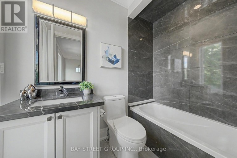 168 HIGHGATE AVENUE, Toronto (Willowdale East), Ontario, M2N5H1