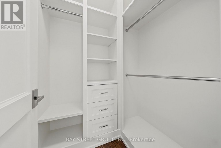 168 HIGHGATE AVENUE, Toronto (Willowdale East), Ontario, M2N5H1
