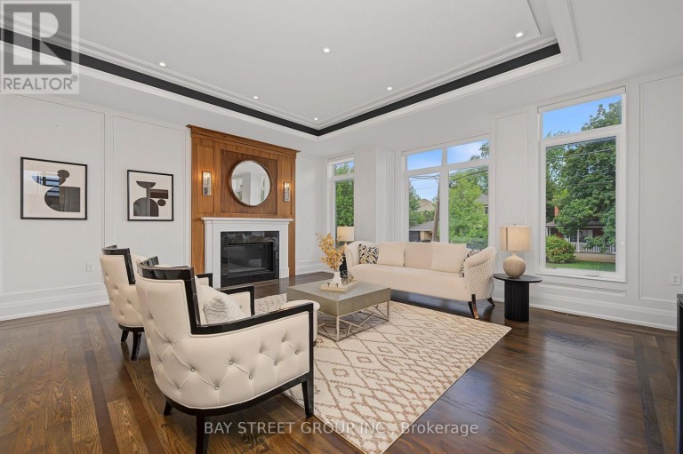 168 HIGHGATE AVENUE, Toronto (Willowdale East), Ontario, M2N5H1
