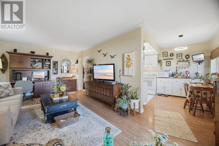 204 - 11 WOODMAN DRIVE S, Hamilton (Corman), Ontario, L8K4E3