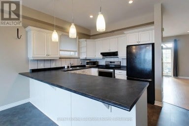 4 - 24 ALBERY COURT Meaford Ontario photo 12