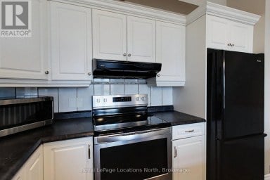 4 - 24 ALBERY COURT Meaford Ontario photo 14