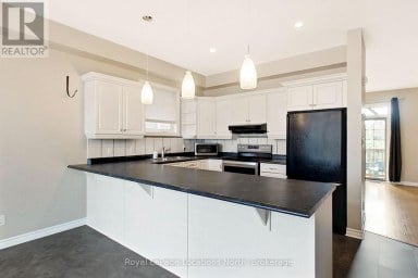 4 - 24 ALBERY COURT Meaford Ontario photo 8