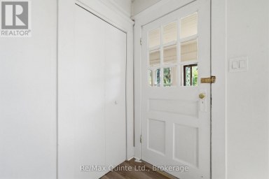 8 DUNBAR STREET Belleville (Belleville Ward) Ontario photo 8