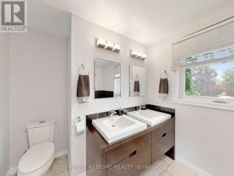 43 TOPHAM CRESCENT Richmond Hill (Westbrook) Ontario photo 26