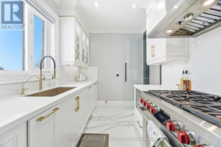 56 ORICO COURT, Vaughan (Kleinburg), Ontario, L4H3N5