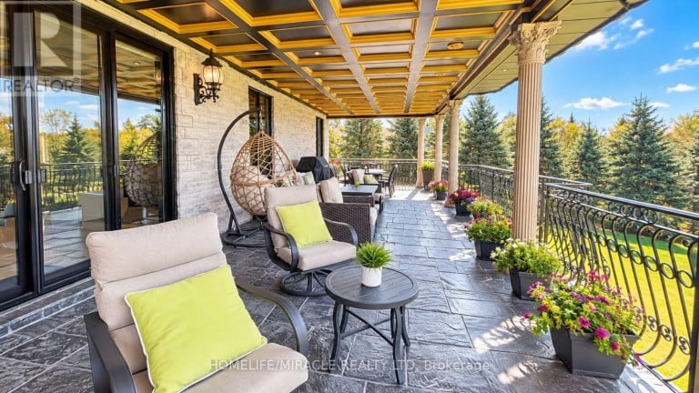 56 ORICO COURT, Vaughan (Kleinburg), Ontario, L4H3N5