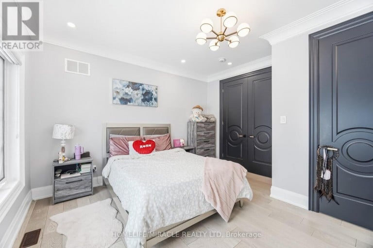 56 ORICO COURT, Vaughan (Kleinburg), Ontario, L4H3N5