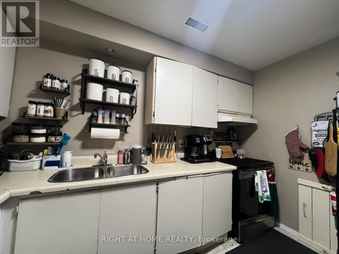 81 - 135 CHALMERS STREET S, Cambridge, Ontario, N1R6M2
