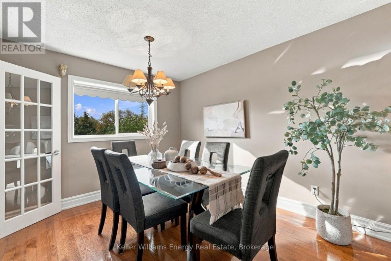 250 GLEN HILL DRIVE, Whitby (Blue Grass Meadows), Ontario, L1N7J8