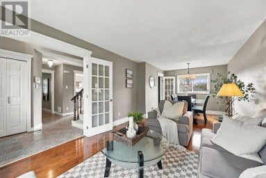 250 GLEN HILL DRIVE Whitby (Blue Grass Meadows) Ontario photo 11