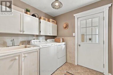 250 GLEN HILL DRIVE Whitby (Blue Grass Meadows) Ontario photo 17