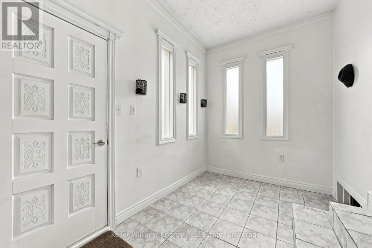 250 GLEN HILL DRIVE, Whitby (Blue Grass Meadows), Ontario, L1N7J8