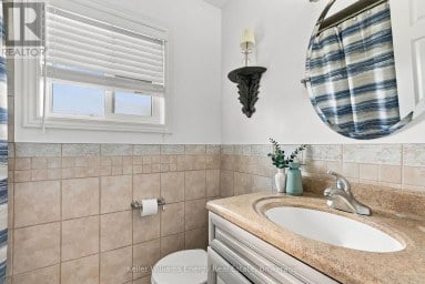 250 GLEN HILL DRIVE Whitby (Blue Grass Meadows) Ontario photo 25