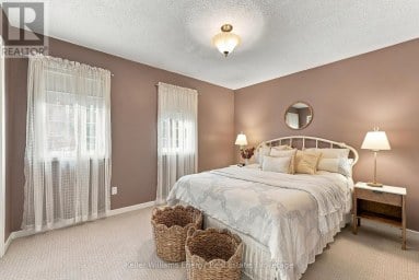 250 GLEN HILL DRIVE Whitby (Blue Grass Meadows) Ontario photo 26