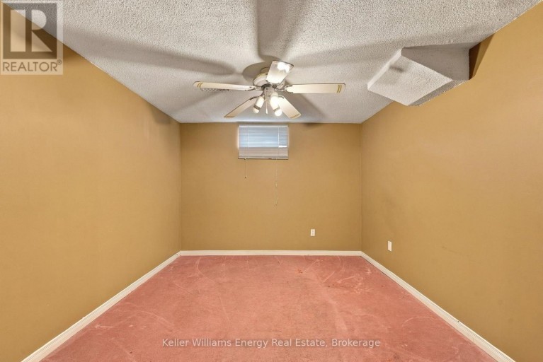 250 GLEN HILL DRIVE, Whitby (Blue Grass Meadows), Ontario, L1N7J8