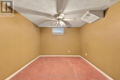 250 GLEN HILL DRIVE Whitby (Blue Grass Meadows) Ontario photo 32
