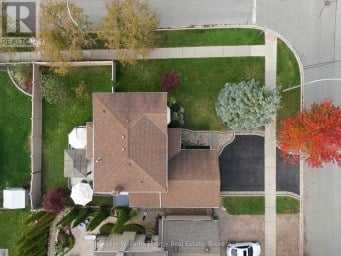 250 GLEN HILL DRIVE Whitby (Blue Grass Meadows) Ontario photo 44