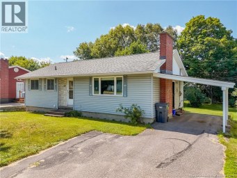 577 Maple Street Fredericton New Brunswick photo 2