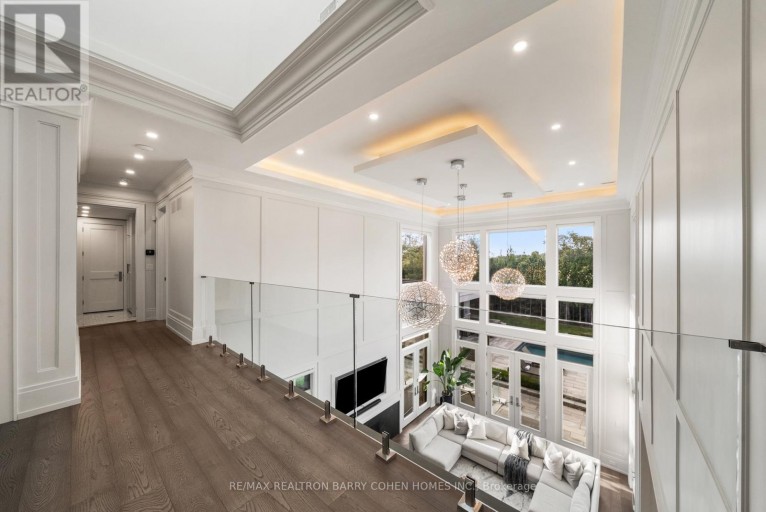 106 DAVIDSON DRIVE, Vaughan (Islington Woods), Ontario, L4L1M4